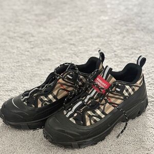 Burberry Sneakers